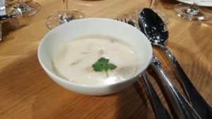 Pouletschenkel-Suppe Tom Ka Gai